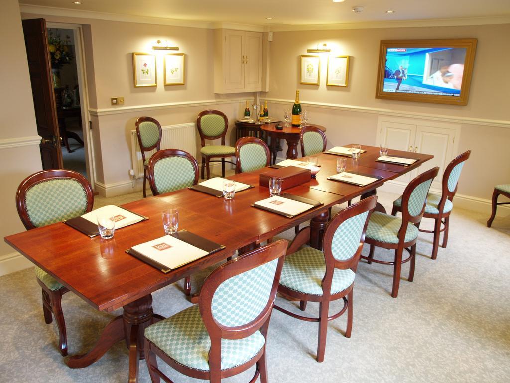 Riverside House Hotel Ashbourne  Bagian luar foto